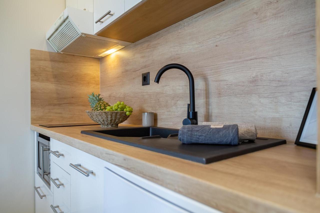 Apartments Uvalic A2 Trogir Eksteriør billede